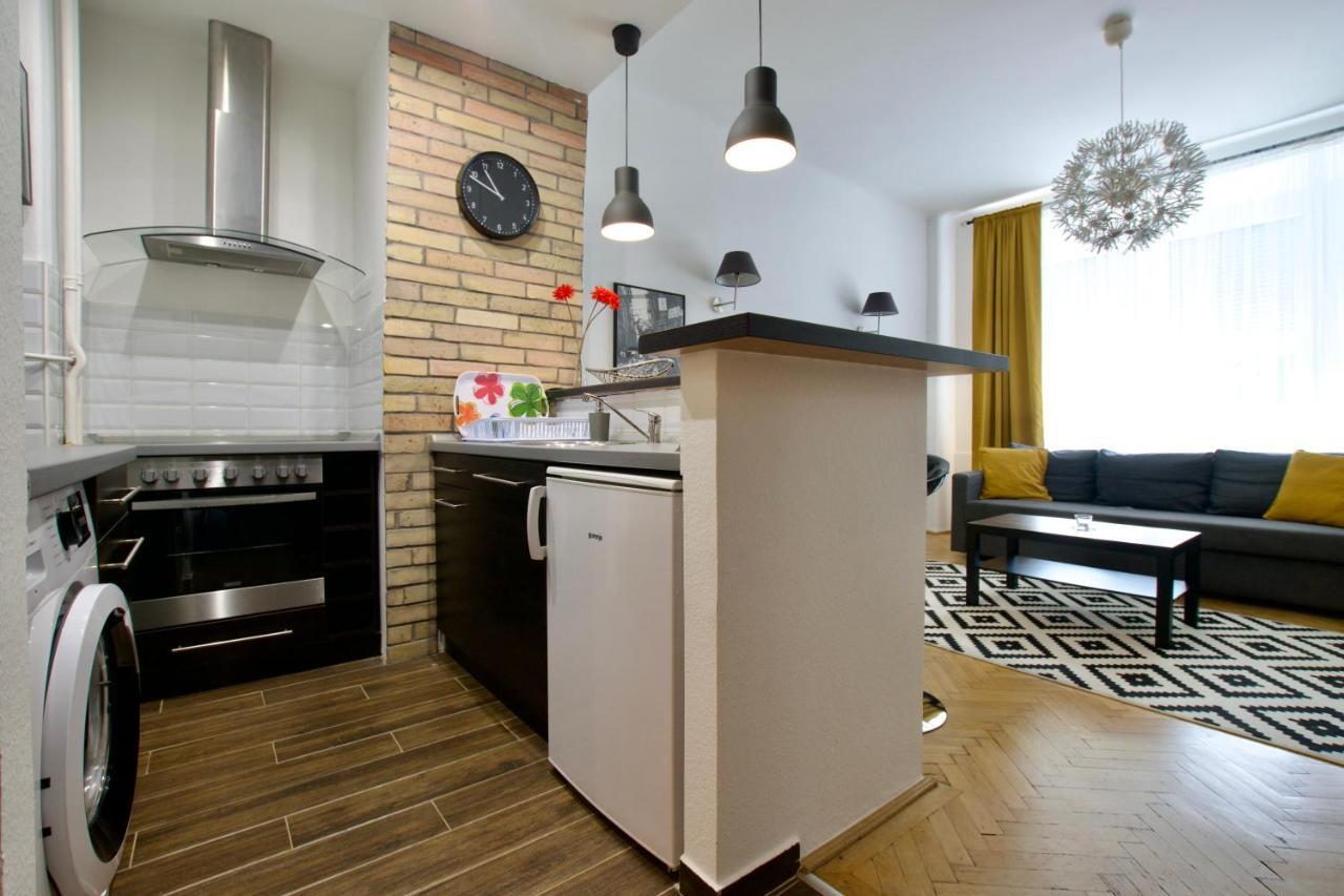 Standard By Hi5 - Center Of Center Apartament *